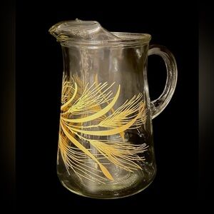 Vintage Libbey Clear Glass Ice Lip Pitcher
Golden Wheat Design
Holds 2 Quarts
